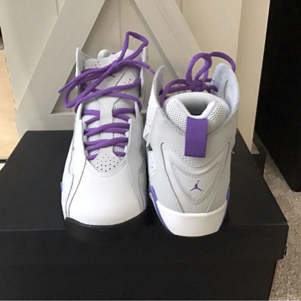 Jordan True Flight